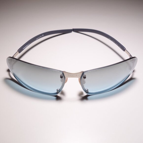 Vtg Chanel Blue Gradient Rimless Lens w/ Silver Metal & CC Logo Arm Sunglasses - Picture 2 of 16